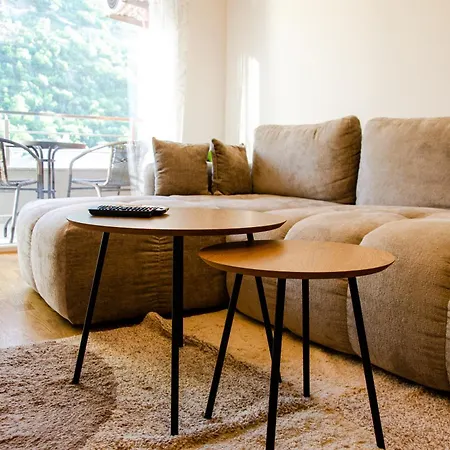 Sani Lux סקופיה