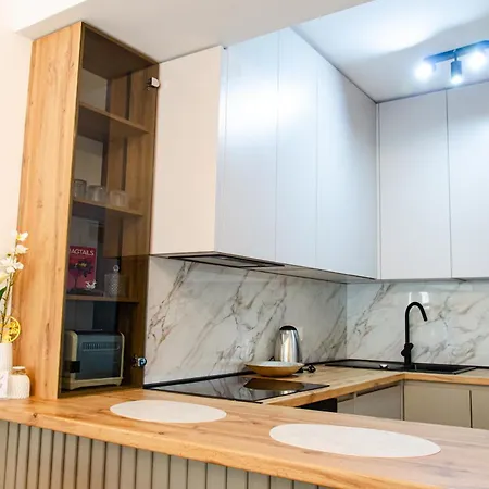 Sani Lux * סקופיה